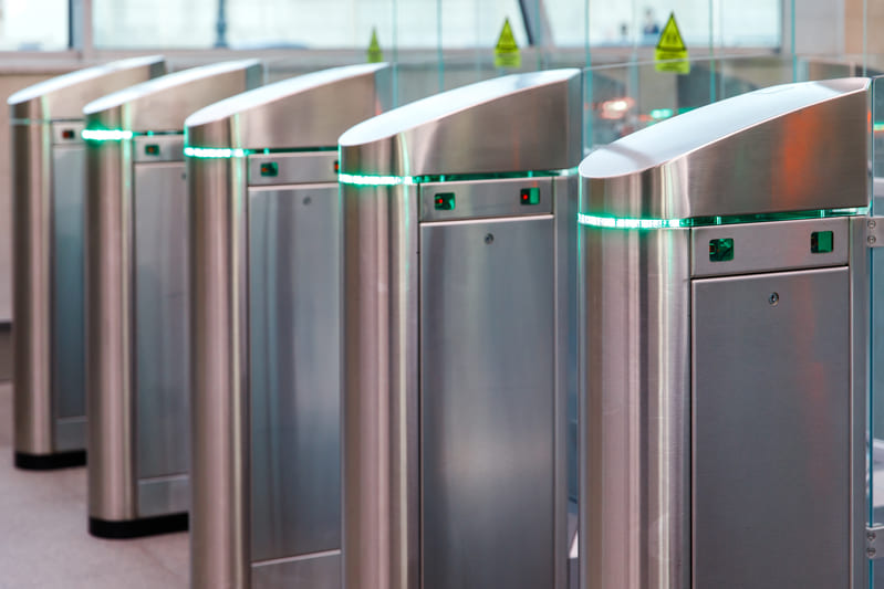 Barreras y tornos de acceso